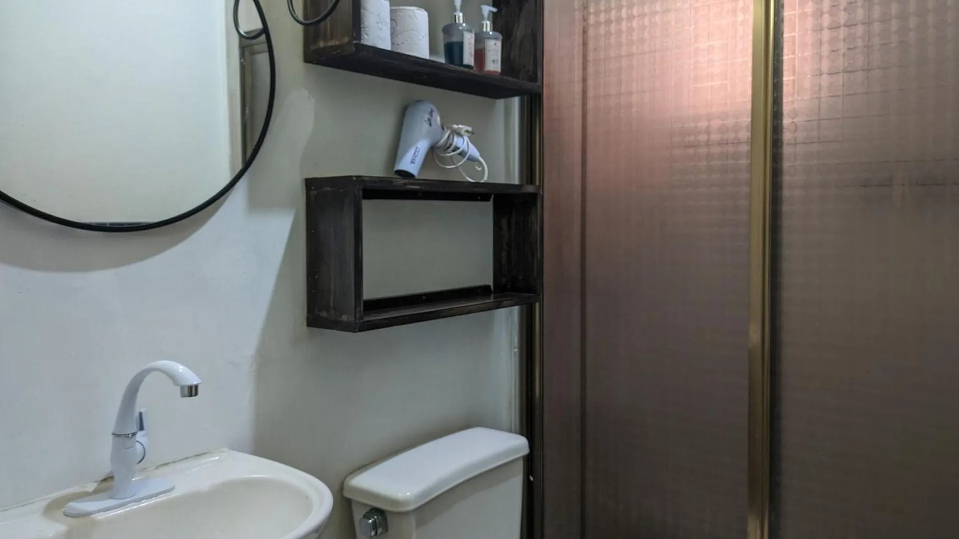B6 Romantic Beachside Escape Bangkok Theme Memory Foam King Bed Kitchen Ac Playa del Carmen Apartment