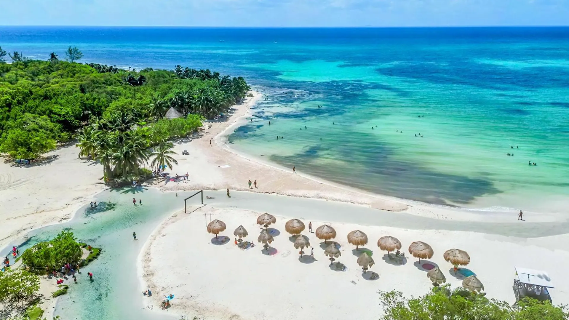 B6 Romantic Beachside Escape Bangkok Theme Memory Foam King Bed Kitchen Ac Playa del Carmen Mexico