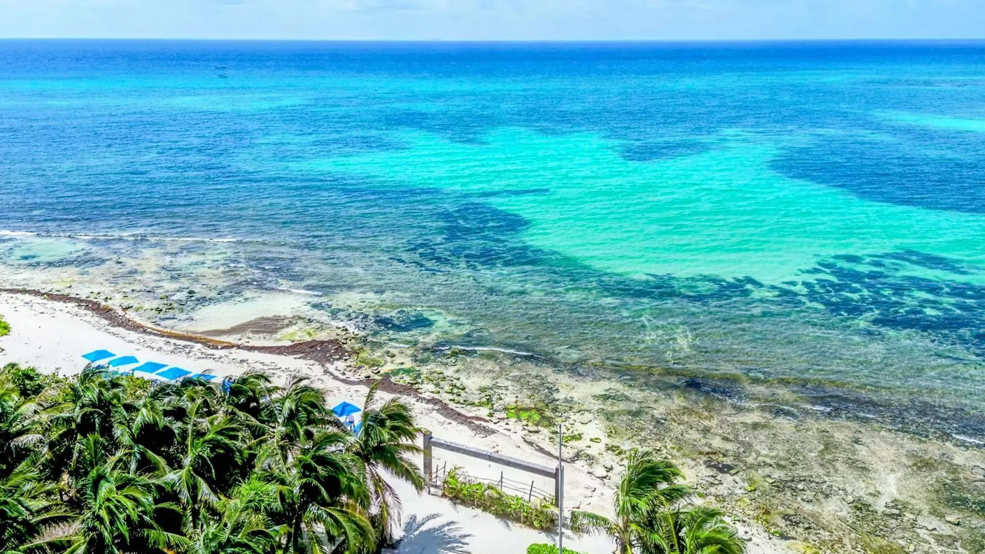 B6 Romantic Beachside Escape Bangkok Theme Memory Foam King Bed Kitchen Ac Playa del Carmen Apartment