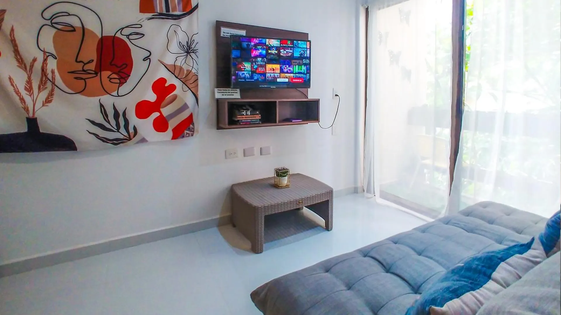 500M To Beach L King Beds Kitchen L Pool Patio Gym Bikes Ac 30504 신데 델 카르멘